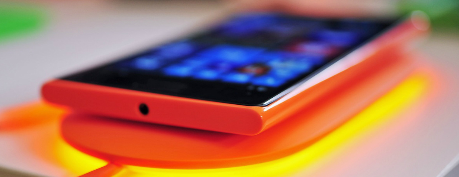 Nokia Lumia 820 and 920’s wireless charging pad revealed